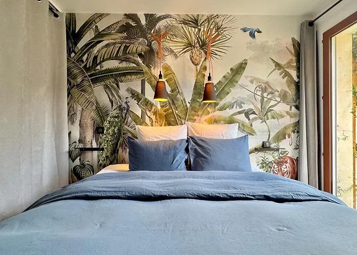 Avec Jacuzzi - Climatisation - Parking